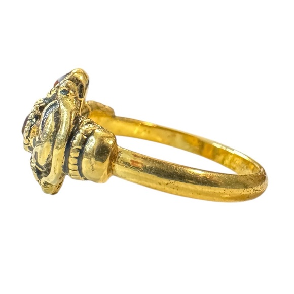 Avon | Romantic Heirloom Rhinestone Ring (9) - Picture 4 of 5